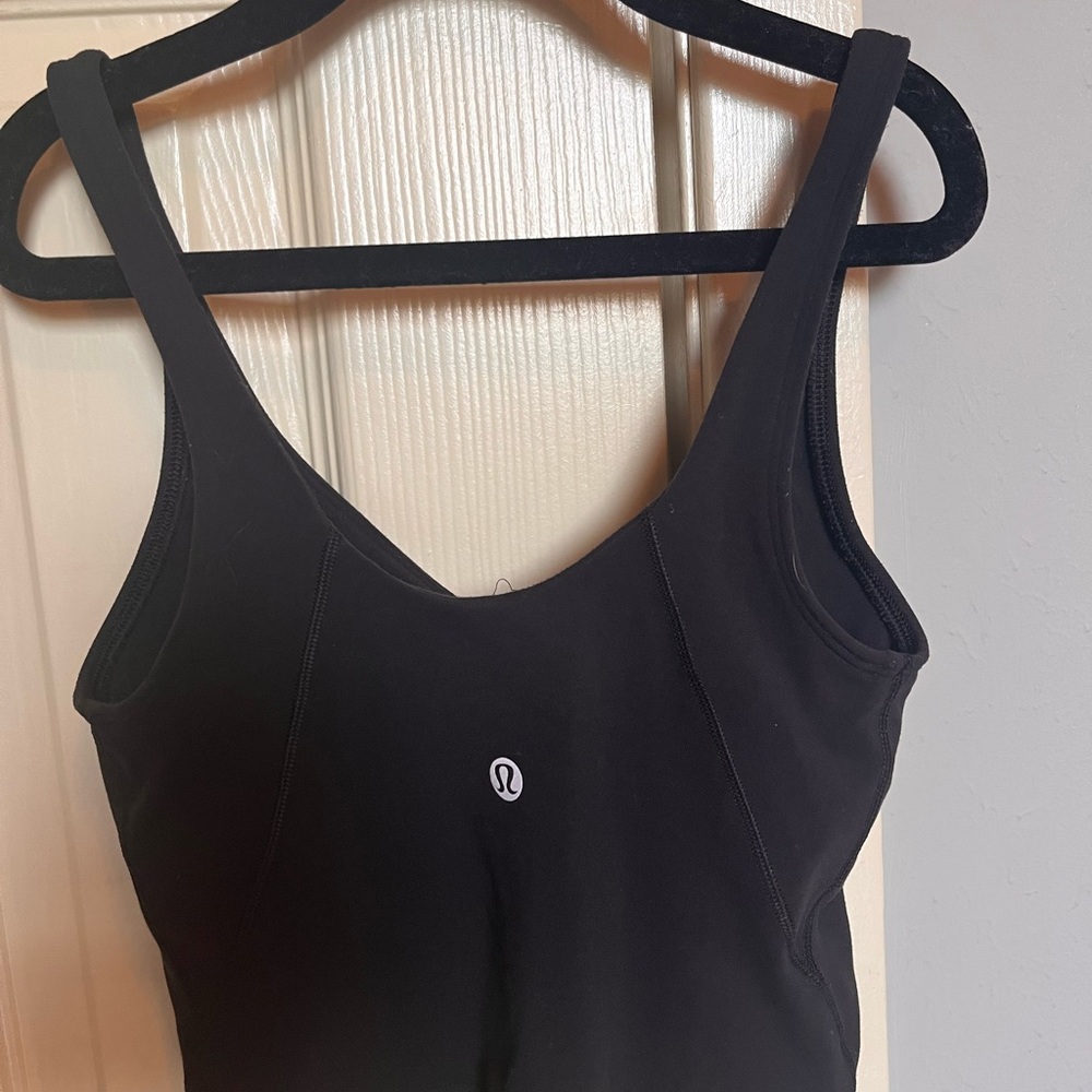 Lululemon top